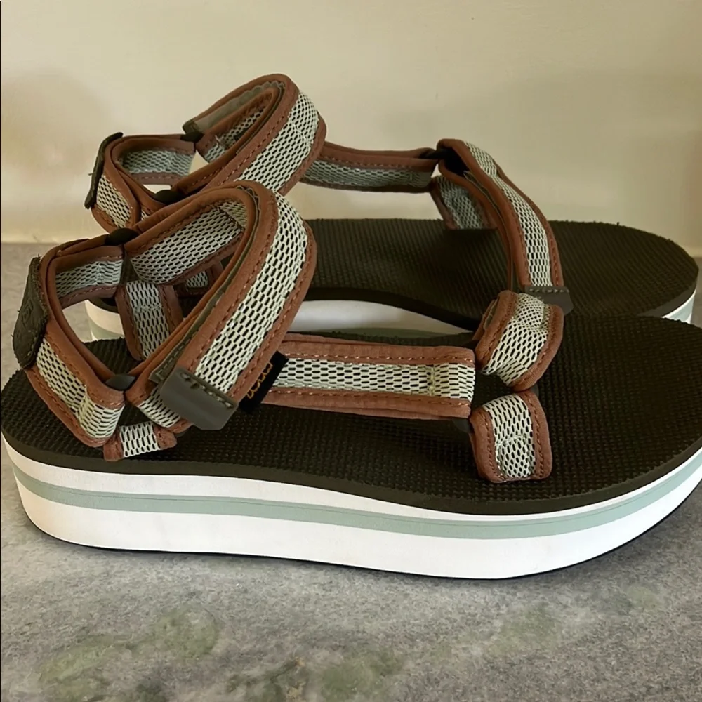 Teva Flatform Universal Mesh Print Women's Wedge Sandal Dark Olive SeaFoam - Picture 10 of 11